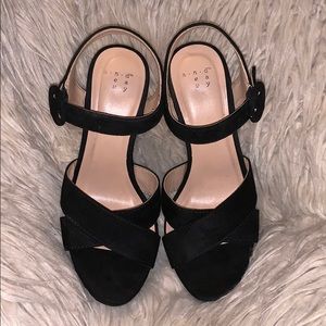 Women’s Fiona Crossband Platform Ankle Strap